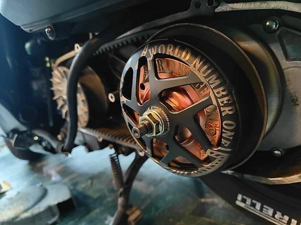 改裝、傳動、BWS、勁戰、普利、壓板、滑塊、離心力、變速、離合器、咬合、碗公、RACING、炸彈鯊魚、鐵開、鋁開、離合器外蓋