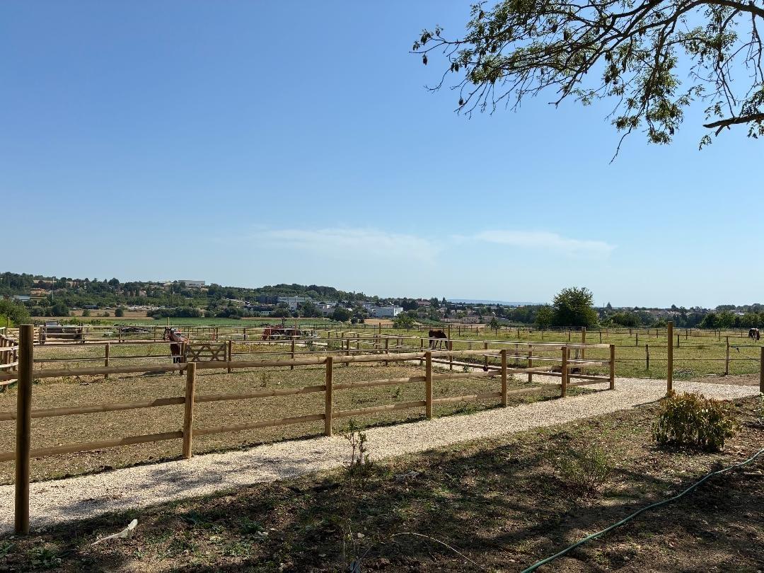 Manège poney-club l'Ecurie Grandpierre Orgeval