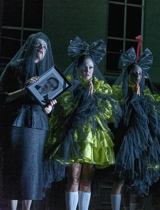  Friederike Wagner, Paulina Alpen, Amanda Babaei Vieira, Foto: Matthias Horn