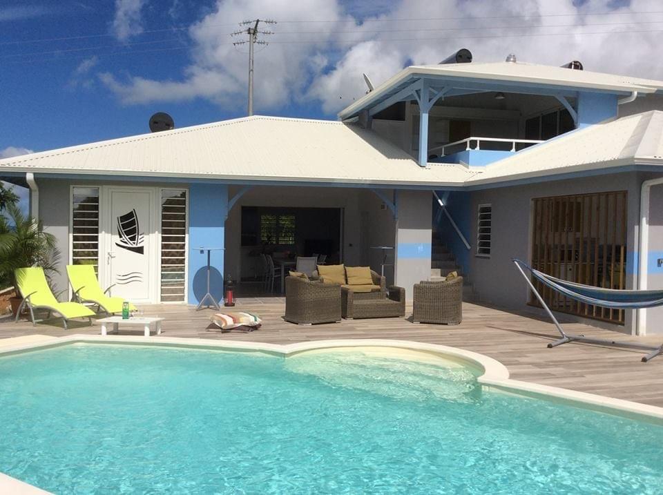 Profiter de la Martinique avec les attentions en plus, Chambre d'hôtes Martinique, chambre d'hôtes piscine Martinique, chambre d'hôtes chez l'habitant Martinique. 