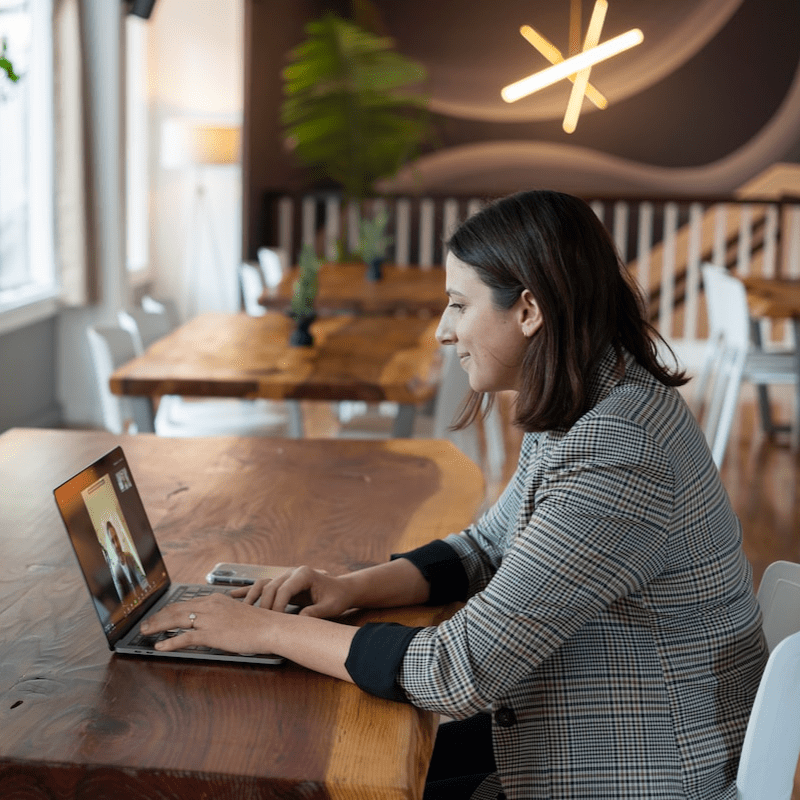 online speech therapy lesson