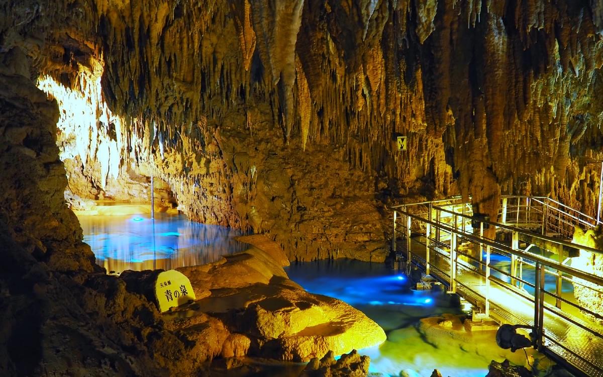  【尊爵沖繩】古宇利島+美ら海水族館+玉泉洞 五日