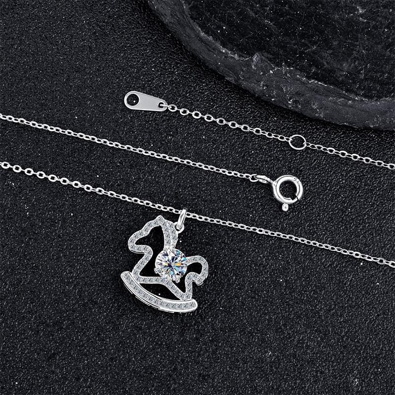 S925 sterling silver fairy tale wooden horse necklace cute artistic moissanite silver necklace