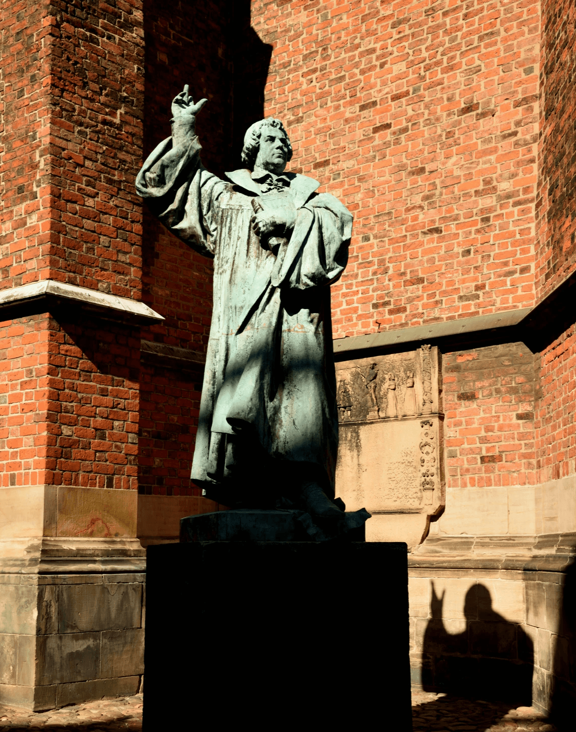 馬丁路德的羅馬書詮釋奠定了基督新教對保羅神學的基本框架。（www.pexels.com By Arndt-Peter Bergfeld）