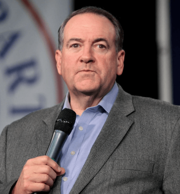 前阿肯色州（Arkansas）州長哈克比（Mike Huckabee）。 by Gage Skidmore, CC BY-SA 3.0,  https://commons.wikimedia.org/w/index.php?curid=45116924