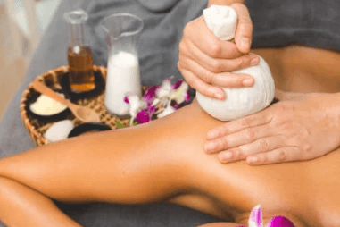 massage aux pochons  Sabai Dee Thai Spa Paris 15