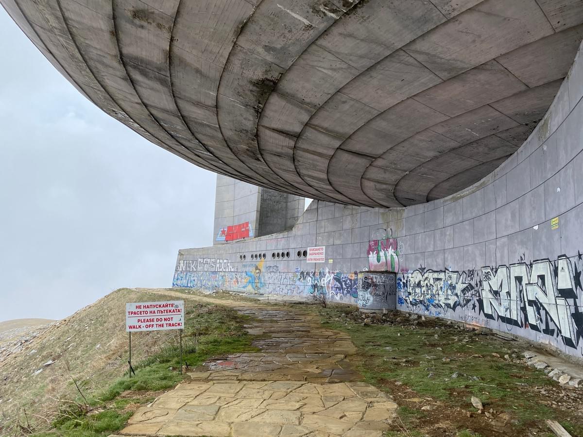 Buzludzha - Abandoned Bulgaria Communism Monument Urbex
