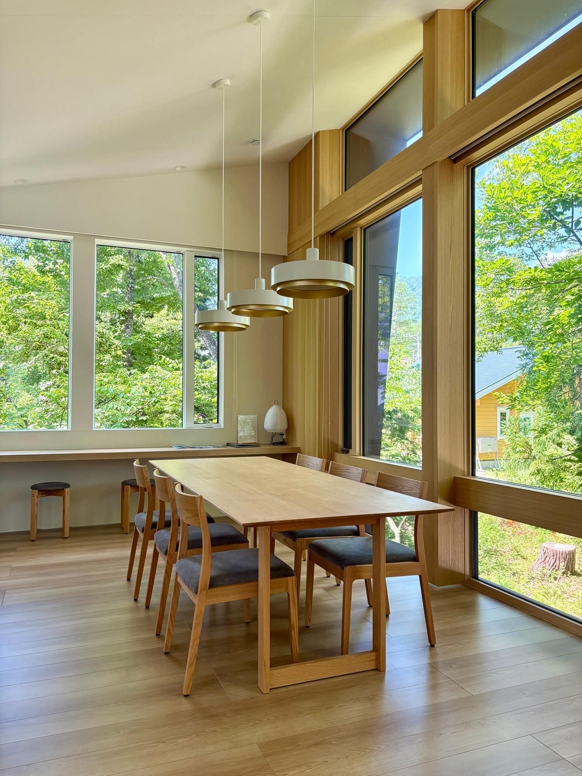 Savor delicious local cuisine and international dishes prepared by our talented chefs, all within the chalet. Gourmet Dining Our Amenities modern chalet in japan ski resort