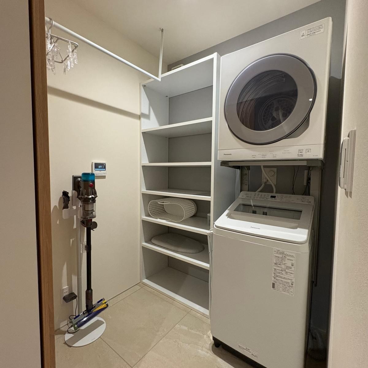 Unwind after a day on the slopes with our rejuvenating spa treatments tailored to your needs. Exclusive Spa Services Our Amenities modern chalet in japan ski resort