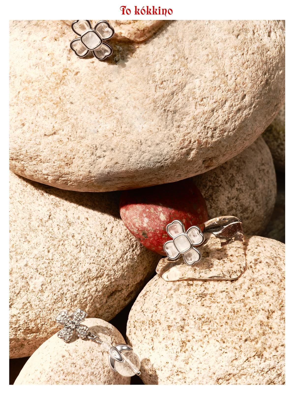 tokokkino「Graceful」Crystal & Diamond-Studded Stud Earrings