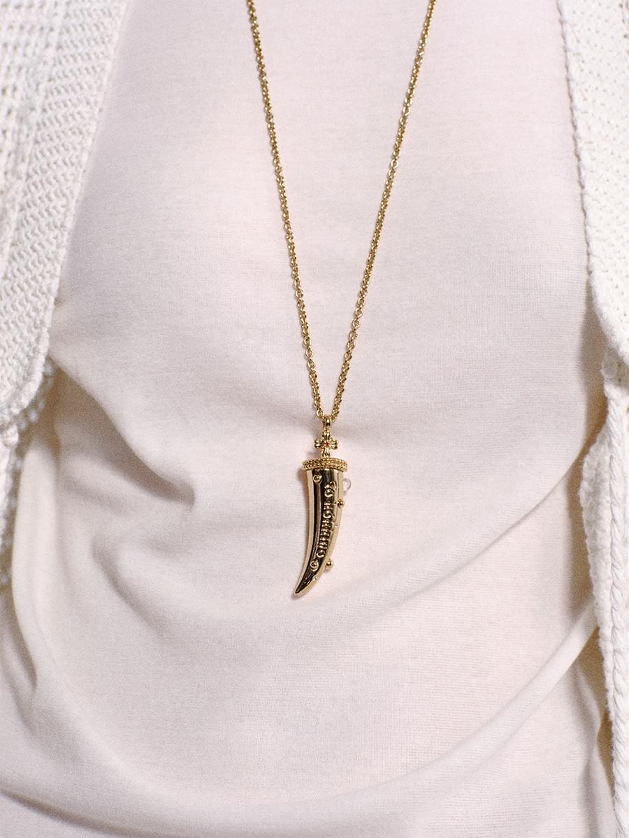 Tokokkino * metallic ivory crystal necklace