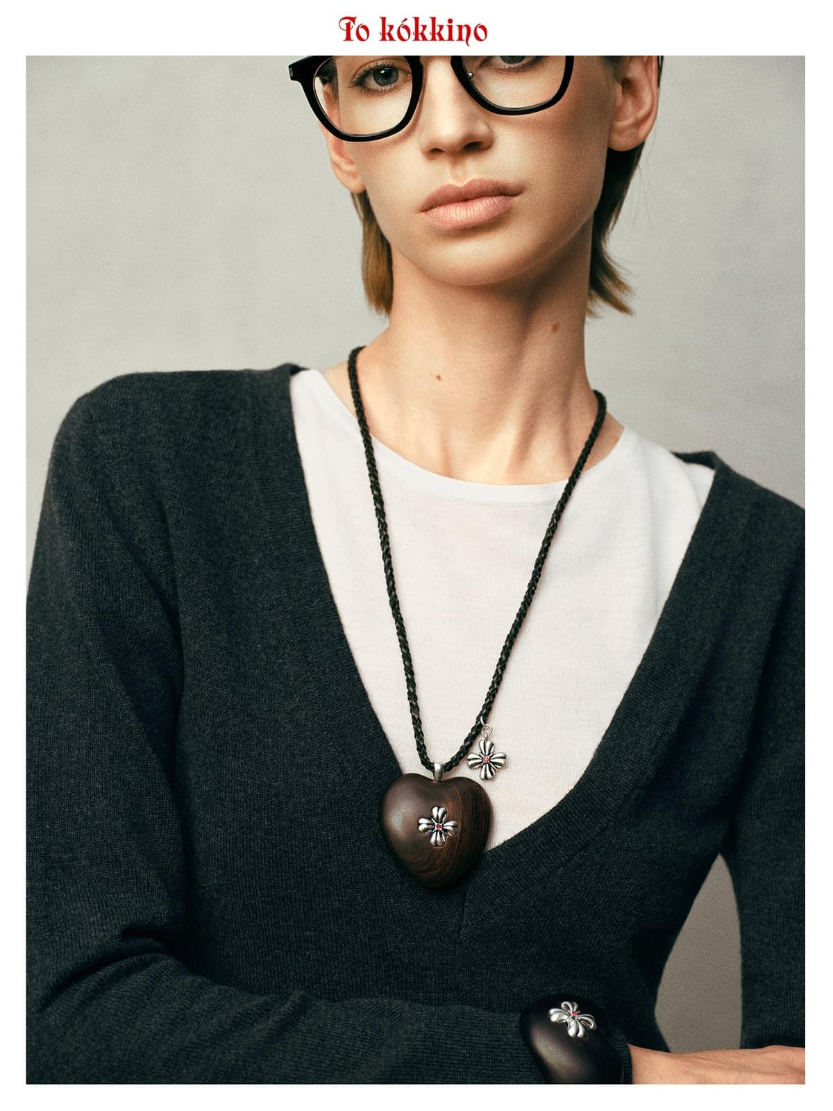 tokokkino* Leather Cord Purple Sandalwood Necklace