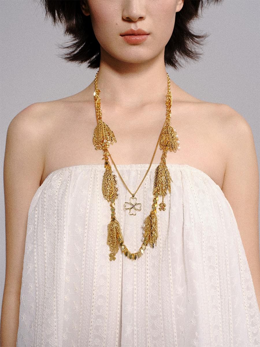 Tokokkino * Fireworks and tassel necklace