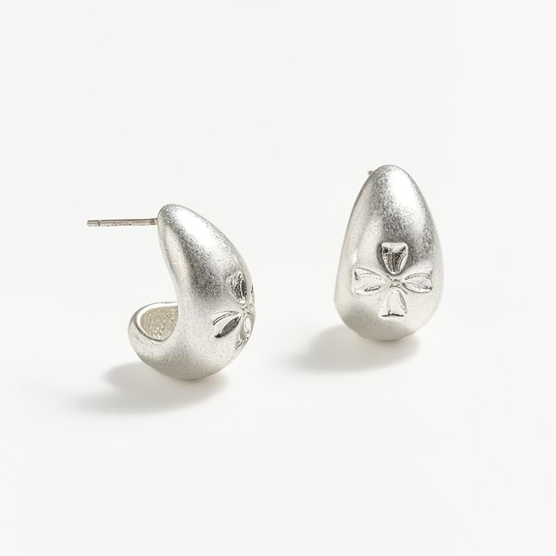 tokokkino* Teardrop Stud Earrings