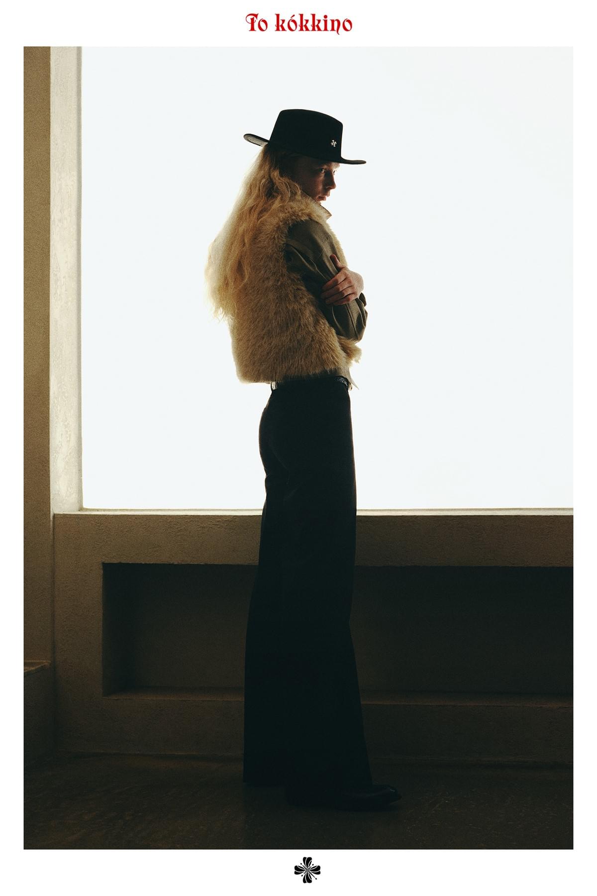 tokokkino* MAX Straight-Leg Pleated Trousers