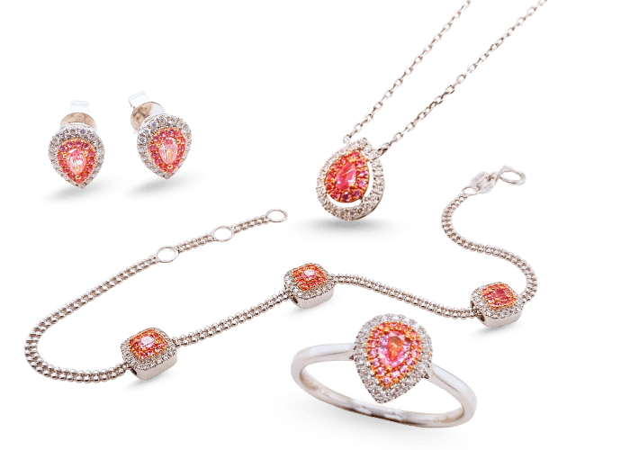 小粉鑽石珠寶套組含項鍊，戒指，手鍊，耳環