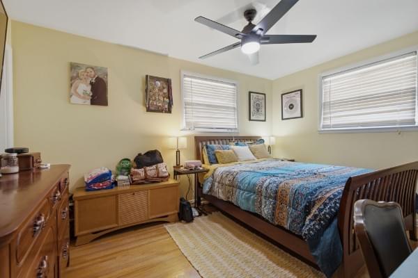  Bedrooms icon	Bedroom icon — 3 bedrooms at 1002 W Northfield Blvd