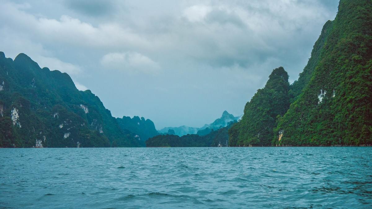 From Khao Lak:  Cheow Lan Lake excursion tour with lunch