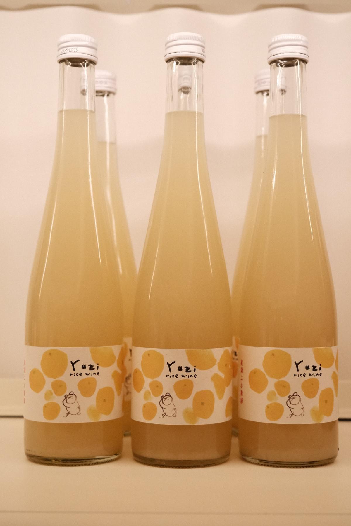 Torch Pear Sparkling Wine label design