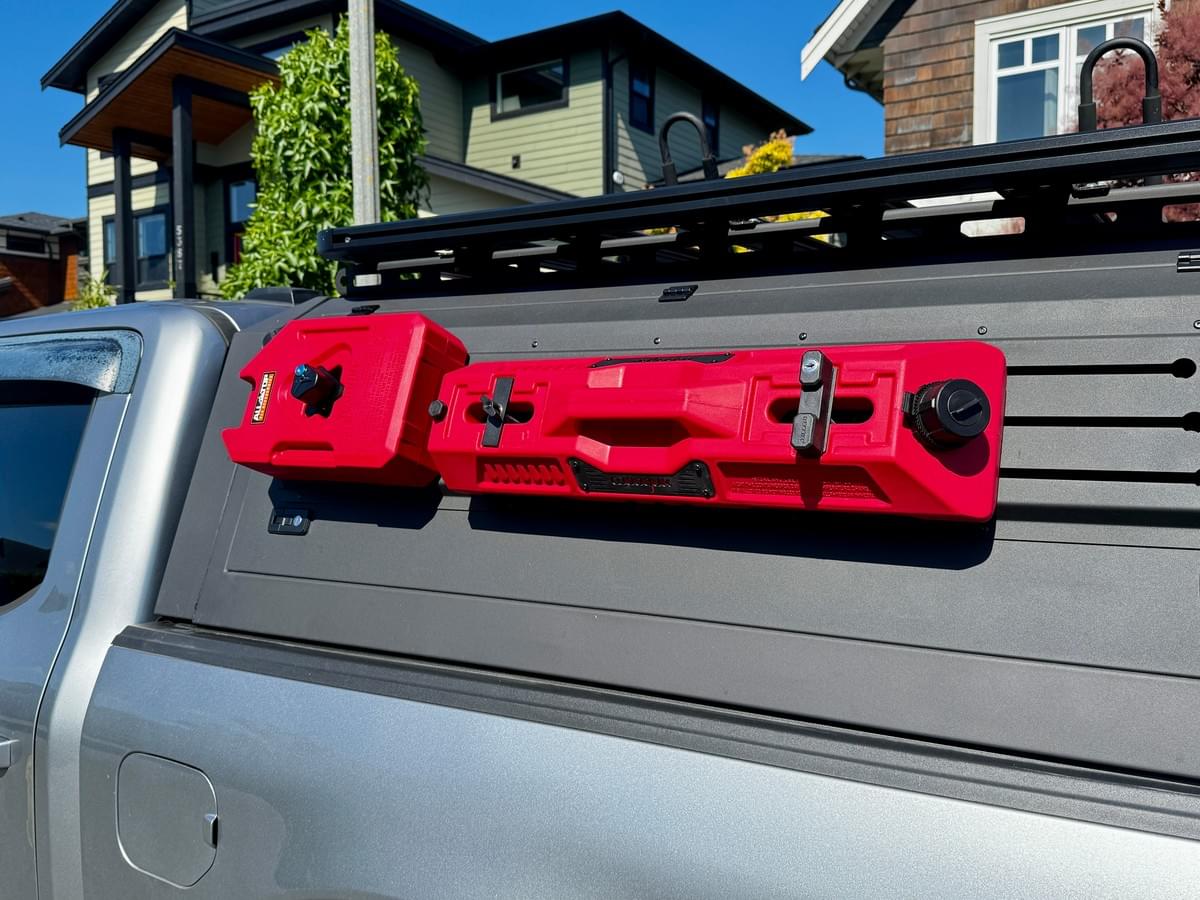Attached Side Gas Tank
