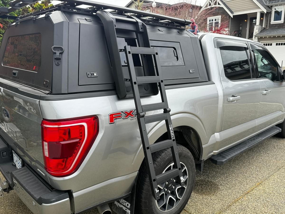 Aluminum Side Ladder