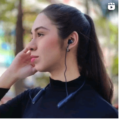 Los auriculares y parlantes tienen los mejores efectos de sonido.