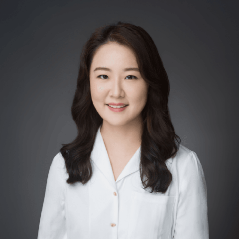 Portrait photo of Dr. Stella Song, Research Scientist