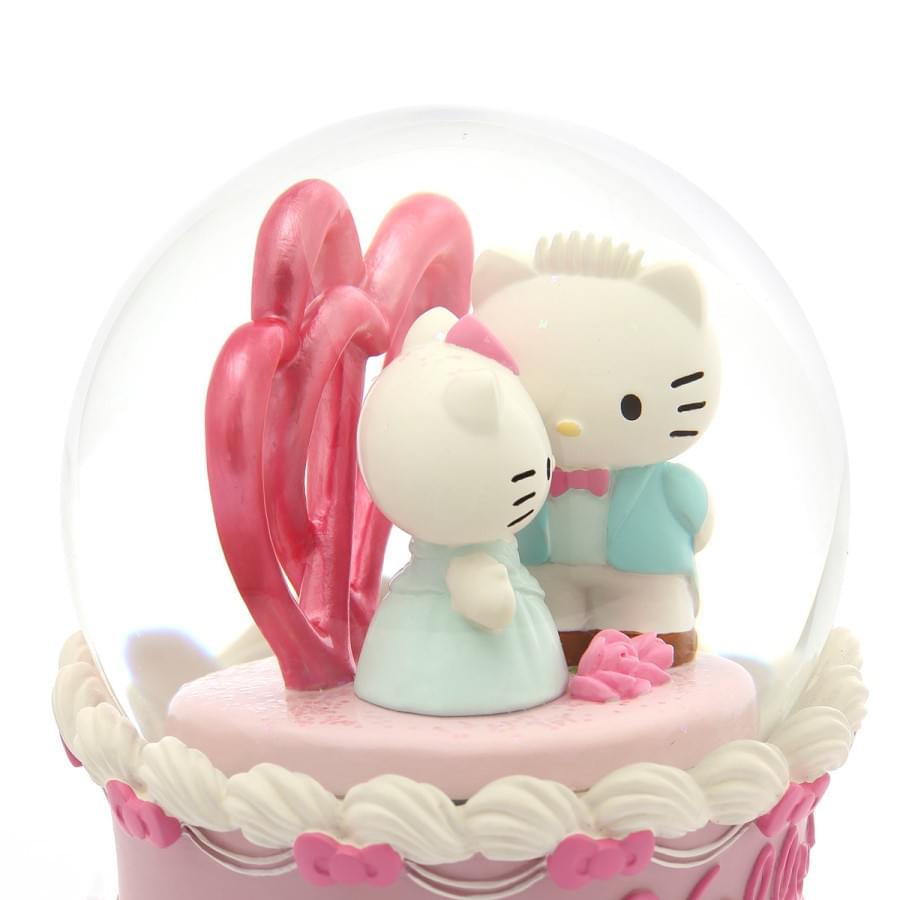 Hello Kitty & Daniel 情人 燈光 水晶球音樂盒