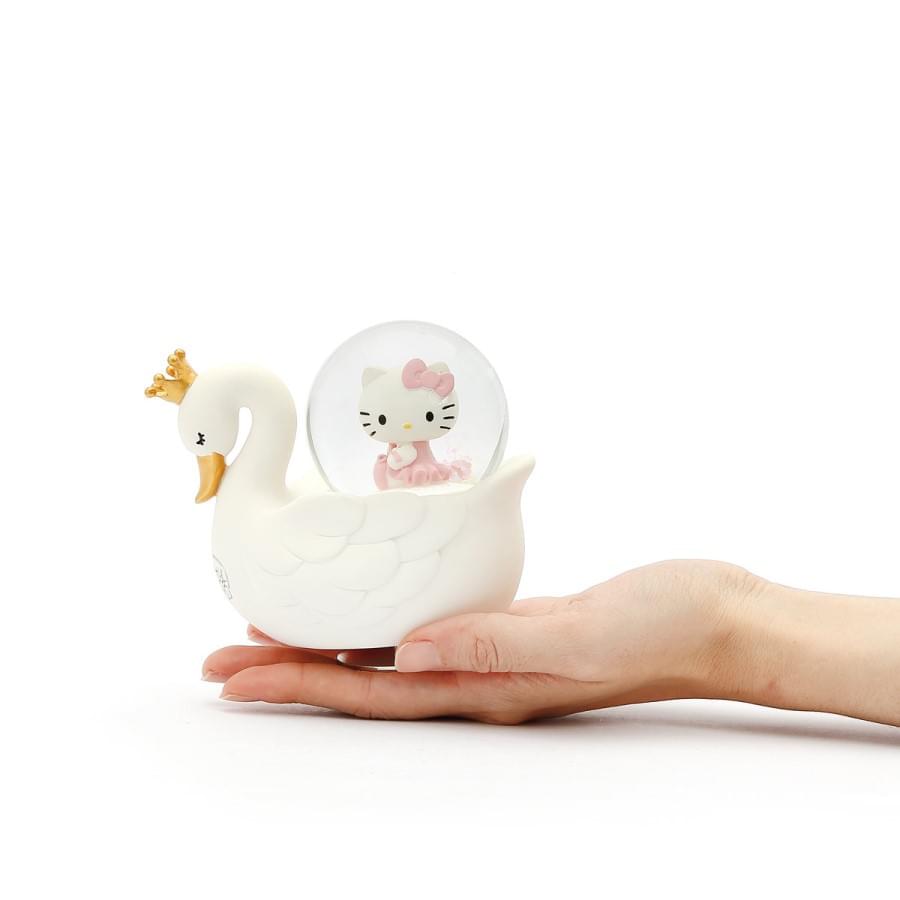Hello Kitty 天鵝湖 水晶球音樂盒