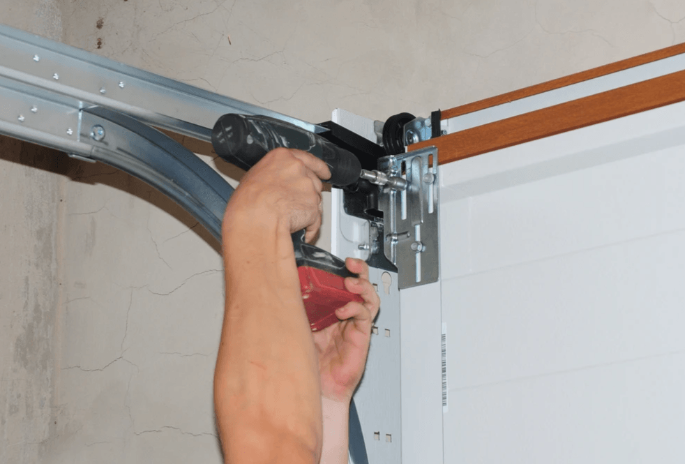handyman services garage door repair