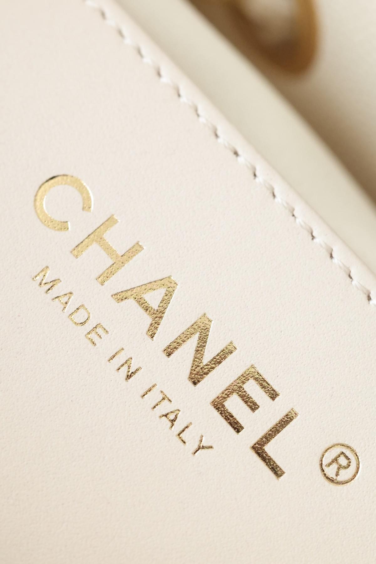 Explore our exclusive collection of high-end designer bags and premium mechanical watches. Discover Exquisite Luxury Bags and Watches 售賣奢侈高端名牌包以及名牌高級機械手錶