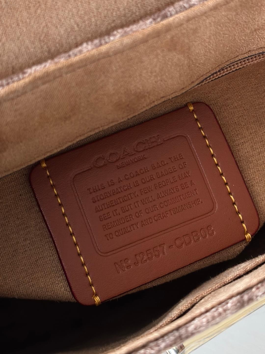 Discover our range of exquisite mechanical watches, combining craftsmanship and elegance for the discerning collector. Luxury Timepieces What We Offer 售賣奢侈高端名牌包以及名牌高級機械手錶