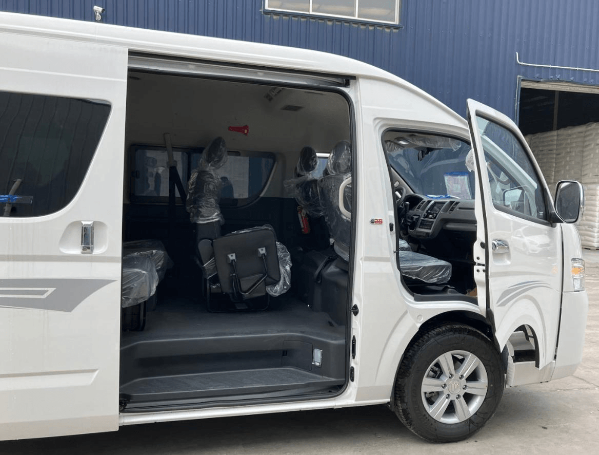 Futian Landscape G9 High Roof Model with 14 Seats