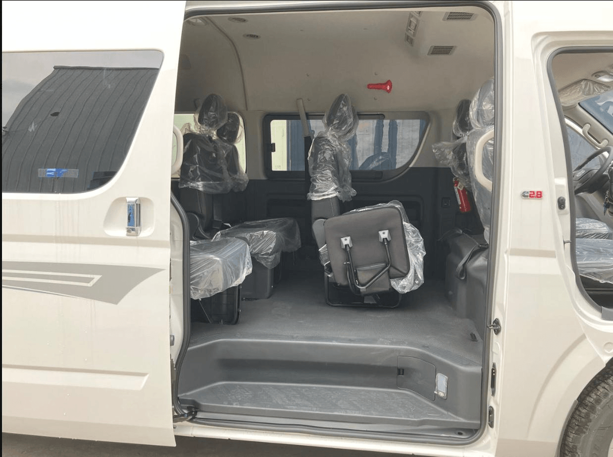 Futian Landscape G9 High Roof Model with 14 Seats