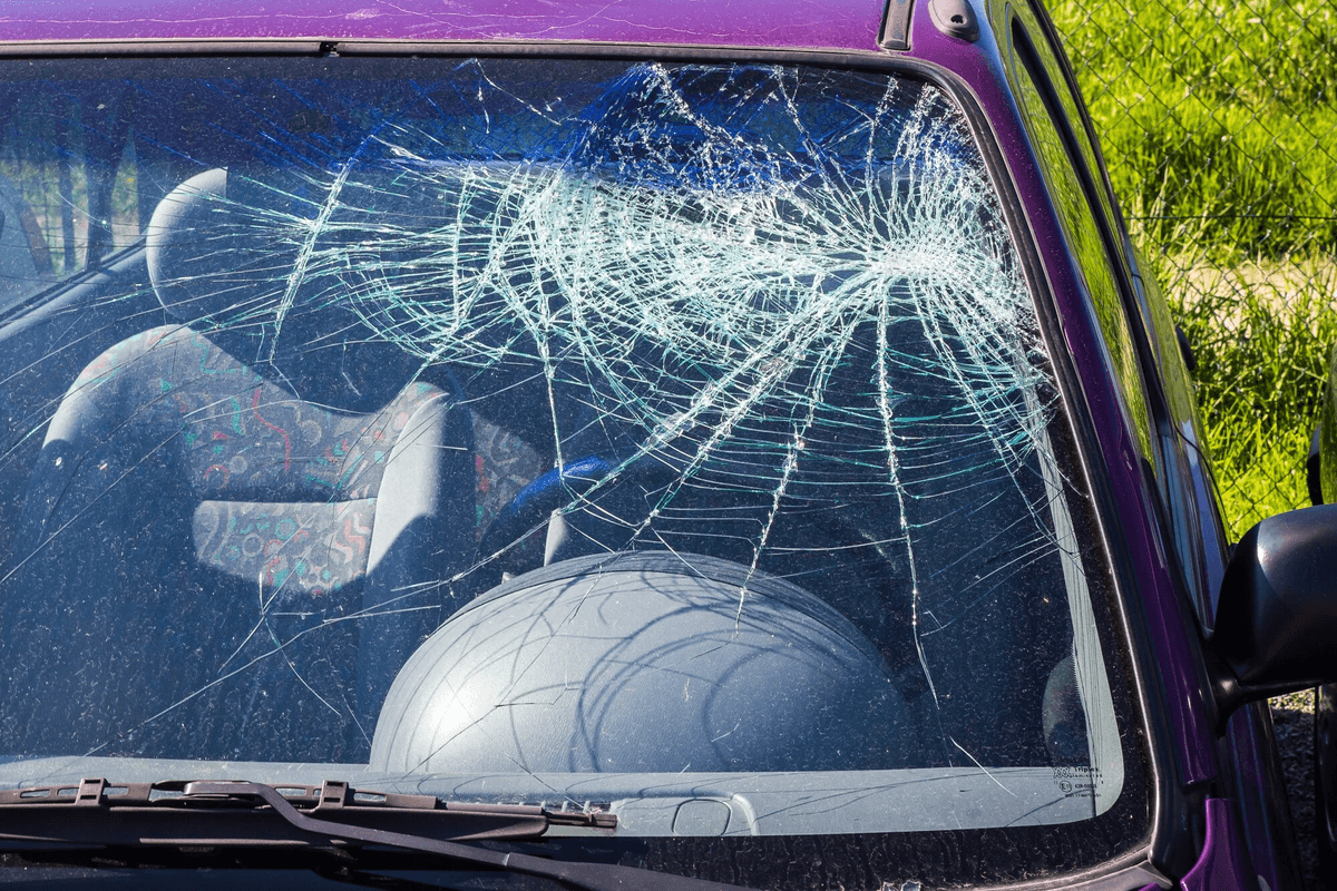 Clearing the Air Understanding Auto Glass Replacement