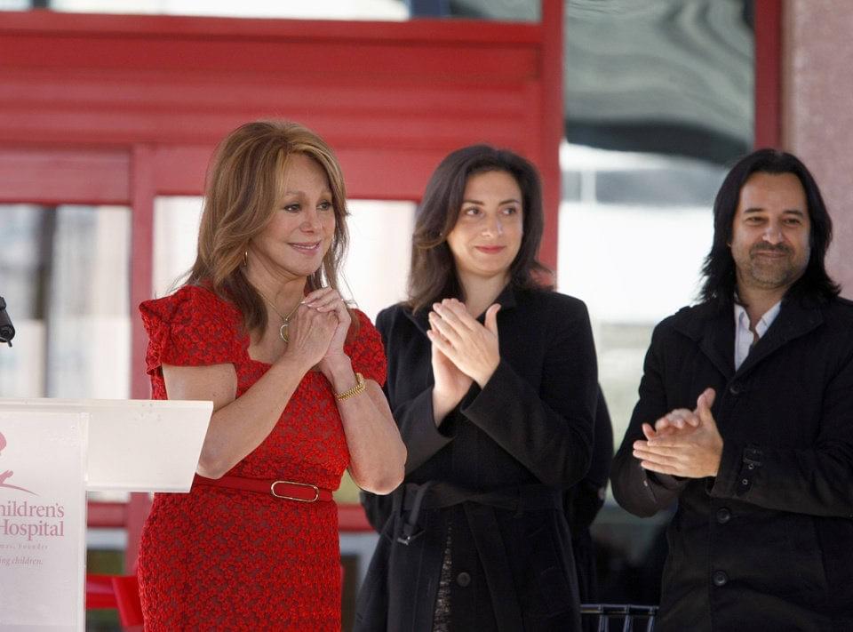 Does Marlo Thomas Really Own St. Jude's? Uncovering The Truth