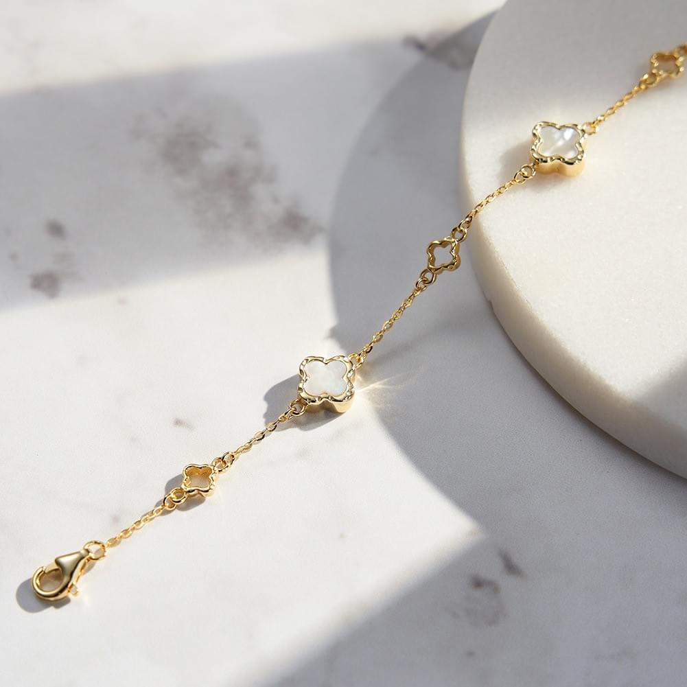 Wholesale Lucky Clover Bracelet: S925 Sterling Silver Hollow Out Design with Mother of Pearl