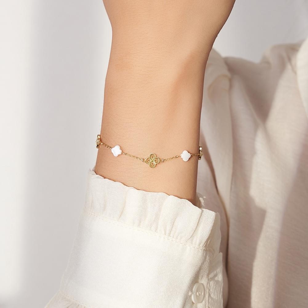 Wholesale S925 Sterling Silver Black White Shell Pearl Dainty Bracelet For Women 1