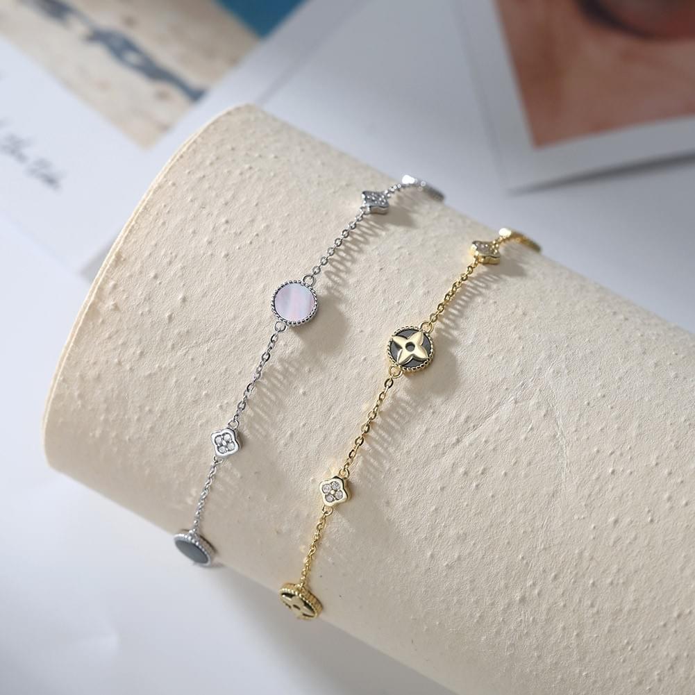 Factory Price Openwork Clover Anklet in S925 Silver with Zirconia & Black Shell
