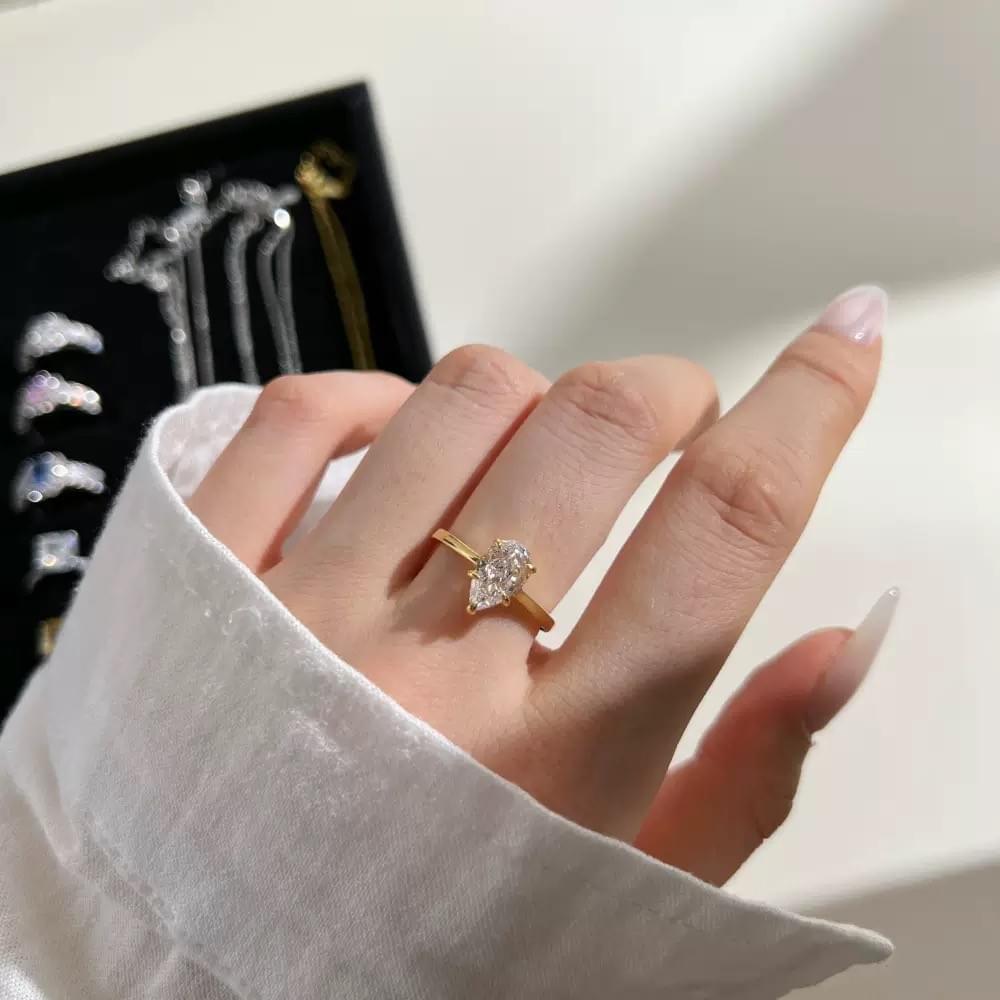 Wholesale S925 Sterling Silver Pear Cut Zirconia Solid Ring Light Luxury Jewelry
