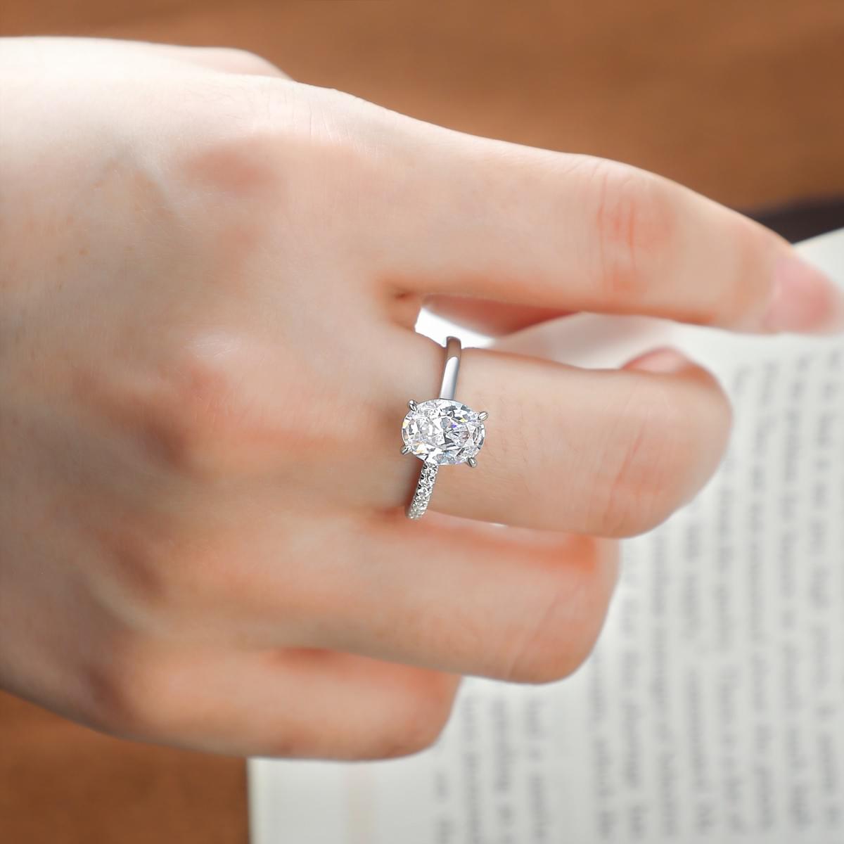 Wholesale S925 Sterling Silver 2ct 7x9mm Solitaire Zirconia Stackable Oval Ring Set for Women