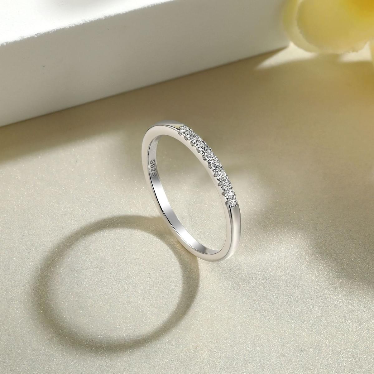 Wholesale S925 Sterling Silver 2ct 7x9mm Solitaire Zirconia Stackable Oval Ring Set for Women