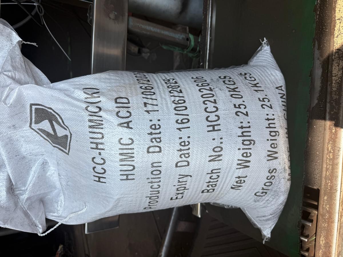 Humic Acid 25 kg white woven bag packaging