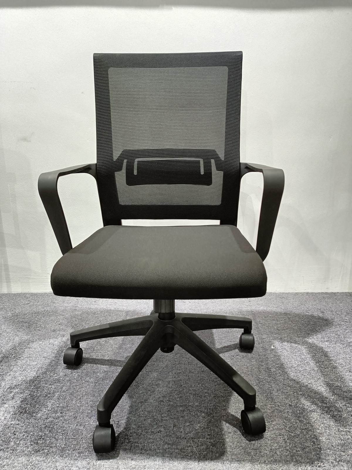 人間工学椅子 Functional chair