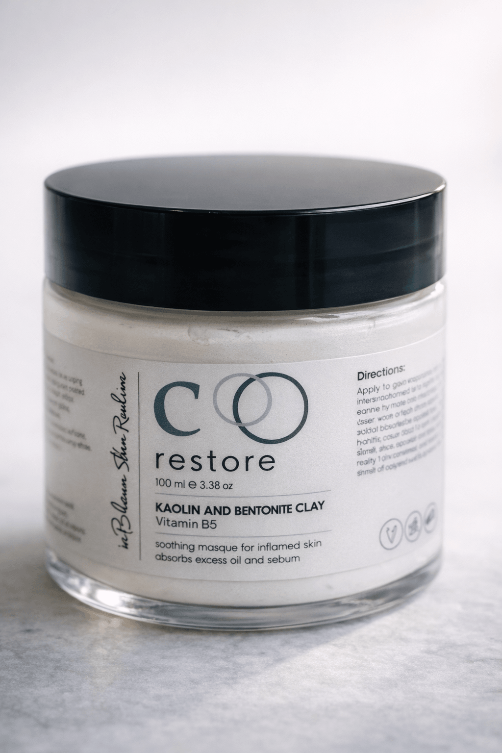 In-Between Products Restore Healing Clay Masque formulated to deeply cleanse, calm inflammation, and refine your skin’s texture. Designed for breakout-prone or oily skin, it gently removes impurities while fortifying your skin barrier.