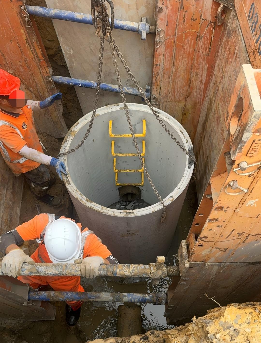 Public stormwater and wastewater infrastructure works for a five-lot residential subdivision in West Harbour, Auckland. The project involved multiple 5-metre-deep manholes requiring trench shoring systems throughout the works. Despite challenging ground conditions and deep excavations, all works were completed in accordance with Auckland Council and Watercare standards.