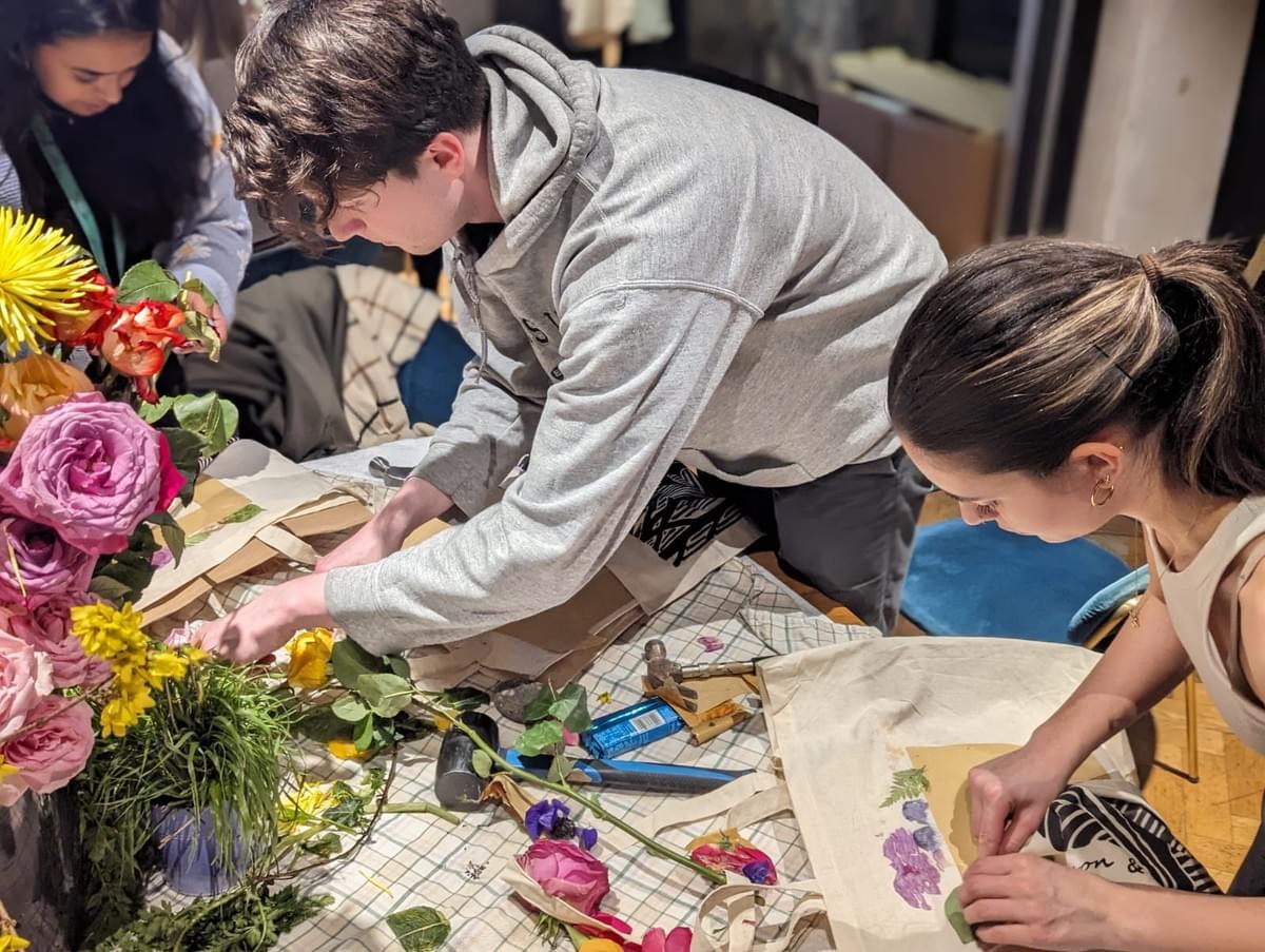 Boost employee morale and creativity with our tailored workshops that foster collaboration and innovation in the workplace. Corporate Engagements What We Offer Welcome to Correll Kitchen!At Correll Kitchen, we bring people together through creative, hands-on workshops that inspire collaboration, celebrate diversity, and nurture personal growth. We specialize in crafting immersive experiences that combine artistic expression, mindfulness, and team-building.Our Services Include:Seasonal Workshops: Whether it's Christmas wrapping, bauble decorating, or gingerbread cookie designing, we offer a variety of festive workshops that add a special touch to the holiday season.Skill-Building & Team-Building Activities: From crafting personalized keychains based on Clifton Strengths to botanical printing and Diwali diya painting, we create activities designed to foster collaboration, enhance creativity, and build stronger connections.Corporate Engagements: Our workshops are ideal for businesses looking to enhance employee morale, creativity, and teamwork. Choose from hosted sessions or DIY kits for self-guided team activities.Entrepreneurial Events: Through our 'Correll N