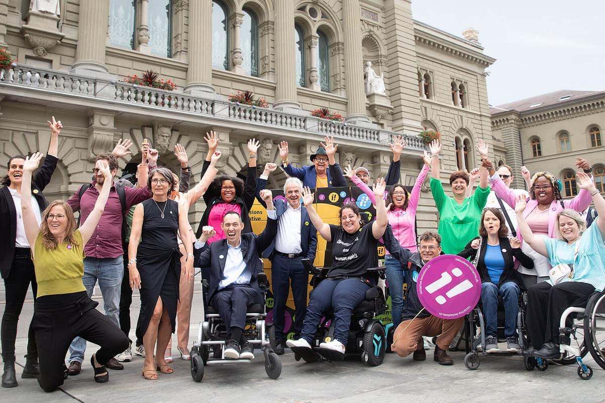 Einreichung der Inklusions-Initiative in Bern