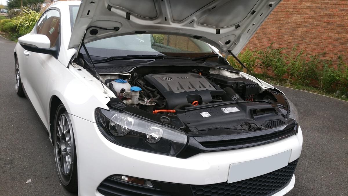 Scirocco Hood Damper