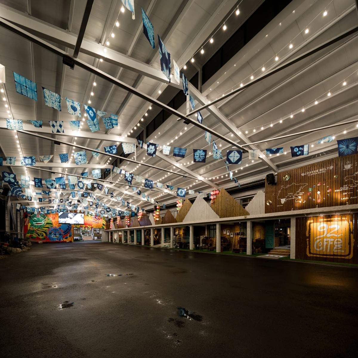 Our venue is suitable for various activities, from weddings to corporate meetings, providing a comfortable environment and facilities. venue rental Our service Dining reservation rental venue